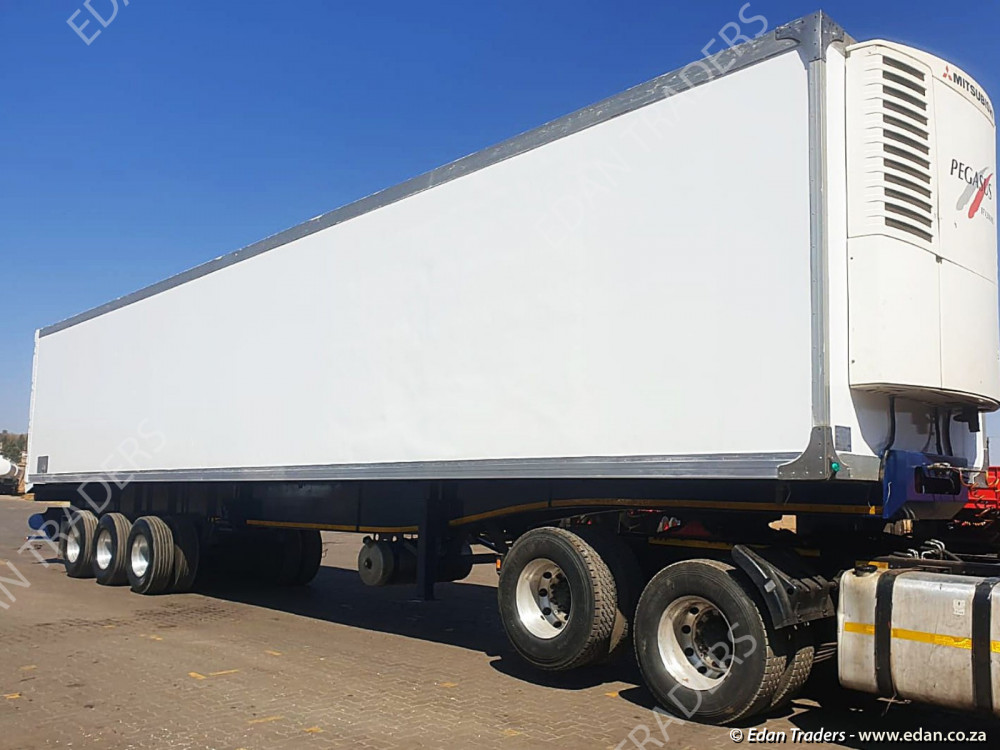 30 pallet tri axle fridge trailer