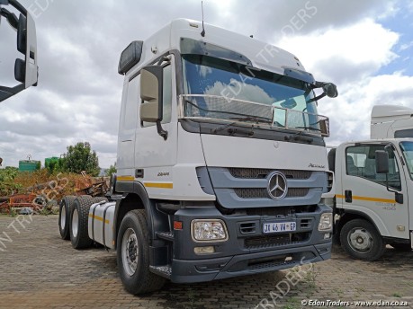 2014 Mercedes Benz 2644...