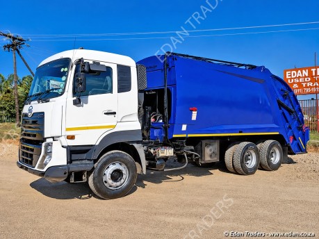 UD Trucks CW330 double diff...